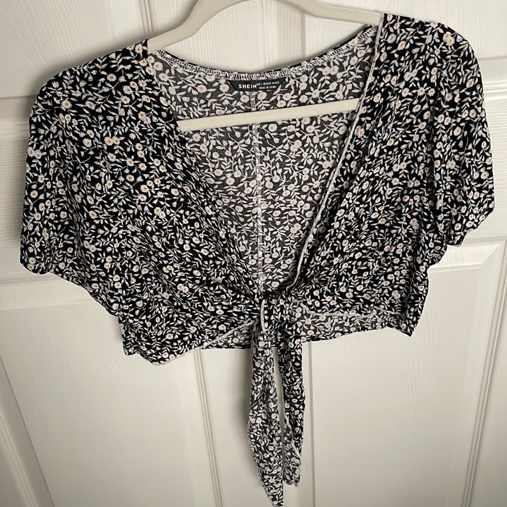 Floral Front Tie Blouse